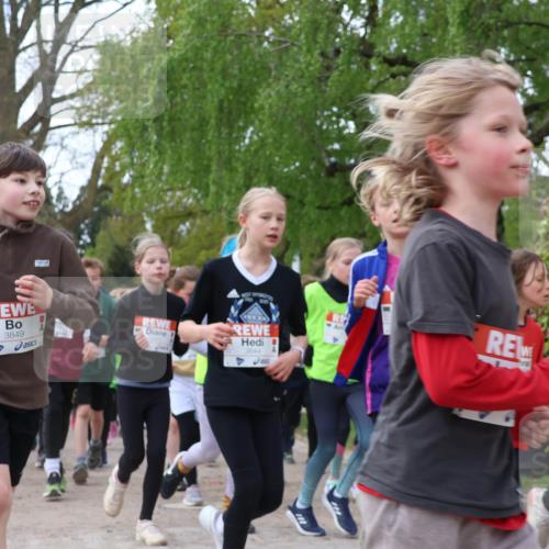 25.04.2026 - Das Zehntel Zöllner http://msf.ph/oto/9624721 25.04.2026 07:43:44 Laufen 3849, 3844, 2515 meine-sportfotos.de
