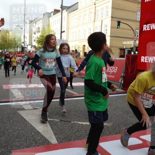 25.04.2026 - Das Zehntel Strokosch-Dieckow http://msf.ph/oto/9624730 25.04.2026 08:57:18 Ziel 1141, 1152, 1170, 1262, 1561, 1583, 1691, 1713, 1804, 1854, 2270, 2294, 2336, 2708, 2715, 2778, 2858, 2860, 2862, 3367, 3375, 3393, 3439, 3453, 3495, 3688, 3784, 3930, 4016, 4061, 4062 meine-sportfotos.de