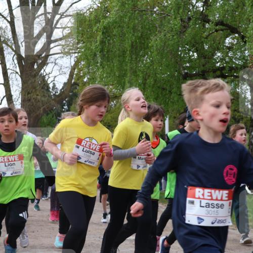 25.04.2026 - Das Zehntel Zöllner http://msf.ph/oto/9624765 25.04.2026 07:43:47 Laufen 1313, 3138, 1588, 3015, 133 meine-sportfotos.de