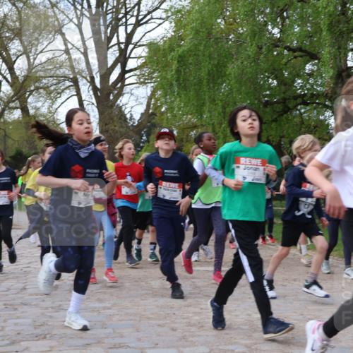 25.04.2026 - Das Zehntel Zöllner http://msf.ph/oto/9624797 25.04.2026 07:43:49 Laufen 24827 meine-sportfotos.de