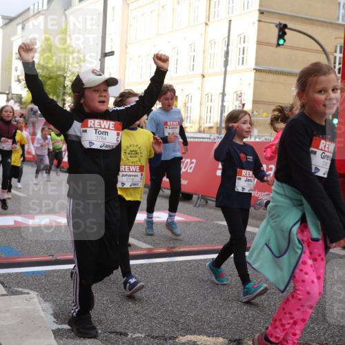25.04.2026 - Das Zehntel Strokosch-Dieckow http://msf.ph/oto/9624846 25.04.2026 08:57:21 Ziel 1204, 1206, 1262, 1329, 1555, 1561, 1564, 1691, 1713, 1804, 2259, 2270, 2336, 2399, 2708, 2715, 2778, 2858, 2862, 3197, 3367, 3369, 3375, 3688, 3784, 4016, 4061, 4062 meine-sportfotos.de