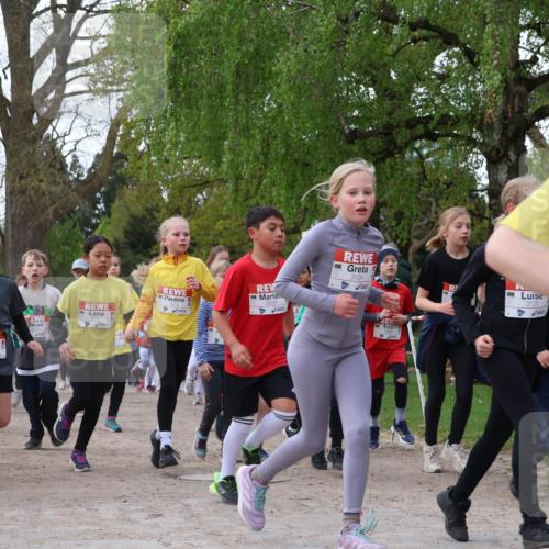 25.04.2026 - Das Zehntel Zöllner http://msf.ph/oto/9624860 25.04.2026 07:43:53 Laufen 3124, 3125 meine-sportfotos.de