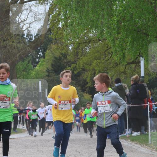 25.04.2026 - Das Zehntel Zöllner http://msf.ph/oto/9624877 25.04.2026 11:40:27 Laufen 12180, 11837, 10404 meine-sportfotos.de