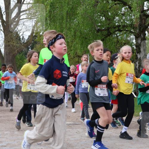 25.04.2026 - Das Zehntel Zöllner http://msf.ph/oto/9624881 25.04.2026 07:43:54 Laufen 1520, 1843, 3936 meine-sportfotos.de