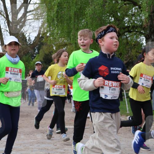 25.04.2026 - Das Zehntel Zöllner http://msf.ph/oto/9624885 25.04.2026 07:43:54 Laufen 1520, 1580, 393, 1561, 1843 meine-sportfotos.de