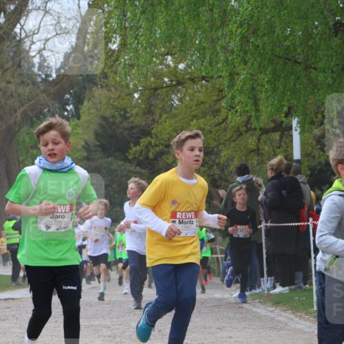 25.04.2026 - Das Zehntel Zöllner http://msf.ph/oto/9624911 25.04.2026 11:40:27 Laufen 12180, 11837, 10404 meine-sportfotos.de