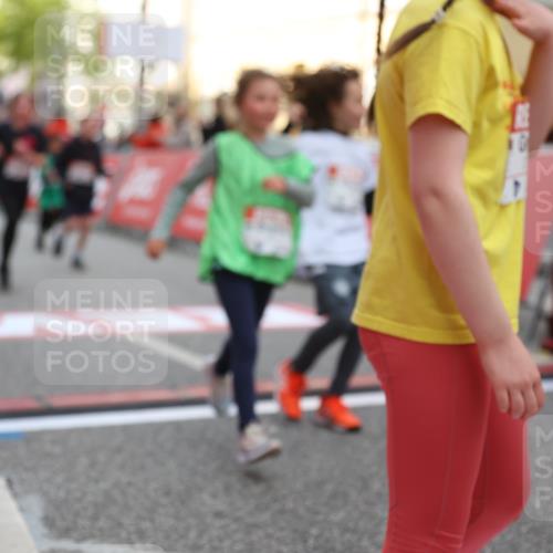25.04.2026 - Das Zehntel Strokosch-Dieckow http://msf.ph/oto/9625073 25.04.2026 08:57:34 Ziel 1280, 1299, 1318, 1557, 1563, 1814, 2247, 2274, 2393, 2435, 2512, 2522, 2563, 2799, 2805, 2816, 2835, 2970, 2979, 3047, 3068, 3274, 3556, 3566, 4071 meine-sportfotos.de