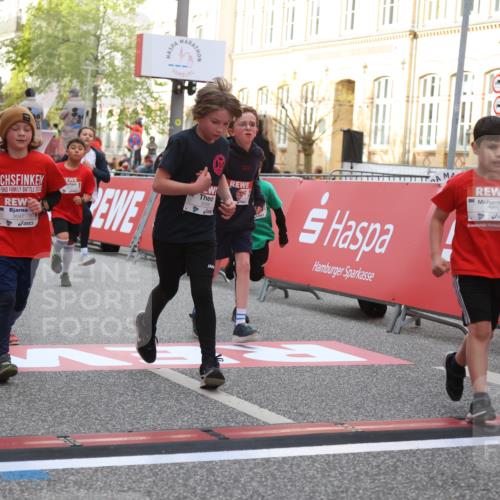 25.04.2026 - Das Zehntel Strokosch-Dieckow http://msf.ph/oto/9625080 25.04.2026 08:57:35 Ziel 1280, 1299, 1318, 1557, 1563, 1814, 2274, 2393, 2429, 2435, 2512, 2522, 2563, 2629, 2651, 2674, 2799, 2802, 2816, 2835, 2970, 2979, 3047, 3068, 3122, 3274, 3556, 3566, 3577, 4071 meine-sportfotos.de