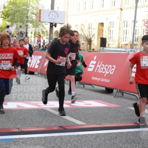 25.04.2026 - Das Zehntel Strokosch-Dieckow http://msf.ph/oto/9625085 25.04.2026 08:57:35 Ziel 1280, 1299, 1318, 1557, 1563, 1814, 2274, 2393, 2429, 2435, 2512, 2522, 2563, 2629, 2651, 2674, 2799, 2802, 2816, 2835, 2970, 2979, 3047, 3068, 3122, 3274, 3556, 3566, 3577, 4071 meine-sportfotos.de