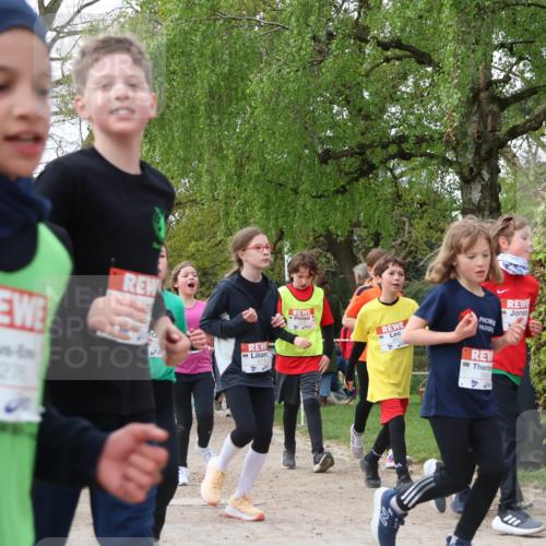25.04.2026 - Das Zehntel Zöllner http://msf.ph/oto/9625086 25.04.2026 07:44:05 Laufen 327, 1829 meine-sportfotos.de