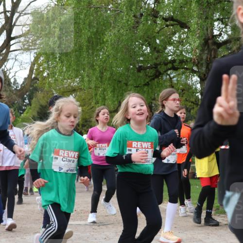 25.04.2026 - Das Zehntel Zöllner http://msf.ph/oto/9625096 25.04.2026 07:44:06 Laufen 1638, 2423, 1725 meine-sportfotos.de
