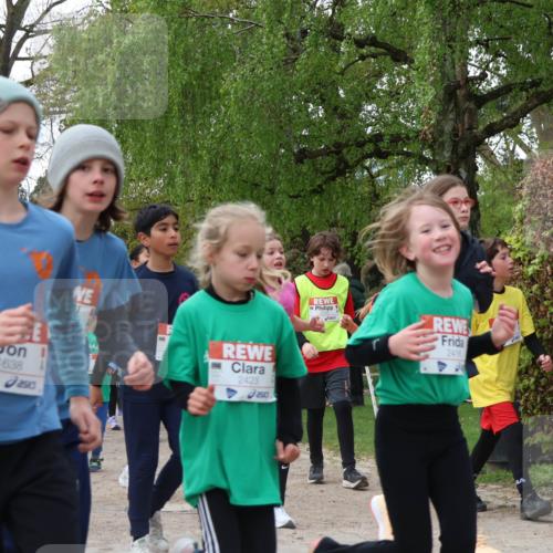 25.04.2026 - Das Zehntel Zöllner http://msf.ph/oto/9625102 25.04.2026 07:44:06 Laufen 41, 1638, 2423, 2416 meine-sportfotos.de