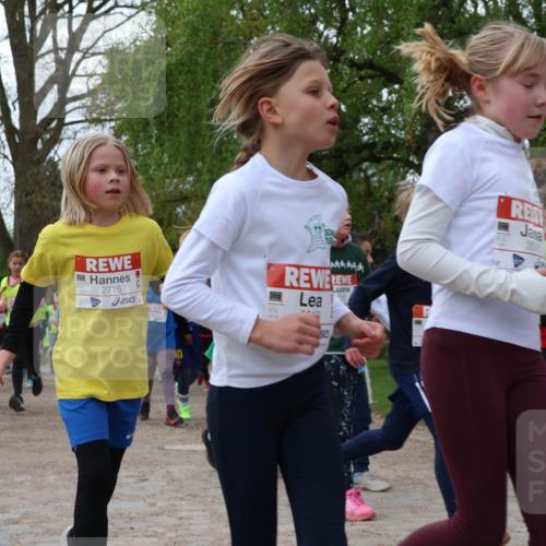 25.04.2026 - Das Zehntel Zöllner http://msf.ph/oto/9625136 25.04.2026 07:44:08 Laufen 2715, 2110, 3541 meine-sportfotos.de