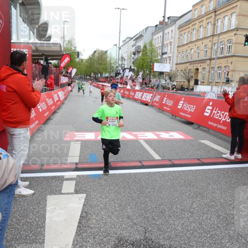 25.04.2026 - Das Zehntel Strokosch-Dieckow http://msf.ph/oto/9625140 25.04.2026 10:48:34 Ziel 5295, 6092, 7122 meine-sportfotos.de