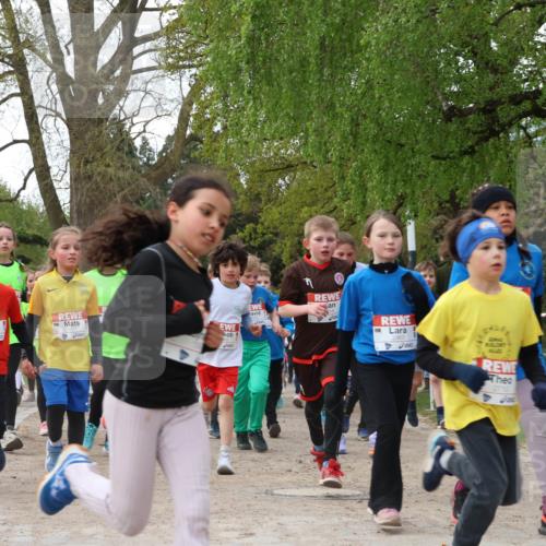 25.04.2026 - Das Zehntel Zöllner http://msf.ph/oto/9625173 25.04.2026 07:44:11 Laufen 2710 meine-sportfotos.de