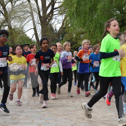 25.04.2026 - Das Zehntel Zöllner http://msf.ph/oto/9625237 25.04.2026 07:44:15 Laufen 1880, 1820 meine-sportfotos.de