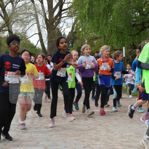 25.04.2026 - Das Zehntel Zöllner http://msf.ph/oto/9625240 25.04.2026 07:44:15 Laufen 1880, 2717, 1513, 1961 meine-sportfotos.de