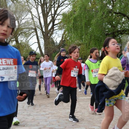 25.04.2026 - Das Zehntel Zöllner http://msf.ph/oto/9625262 25.04.2026 07:44:16 Laufen 2124 meine-sportfotos.de