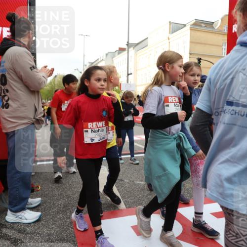 25.04.2026 - Das Zehntel Strokosch-Dieckow http://msf.ph/oto/9625310 25.04.2026 08:57:52 Ziel 1088, 1189, 1191, 1192, 1196, 1292, 1338, 1468, 1579, 1585, 1747, 1826, 2038, 2073, 2405, 2436, 2444, 2446, 2479, 2480, 2486, 2523, 2664, 2749, 2941, 2953, 2963, 3195, 3211, 3254, 3444, 3515, 3884, 3966, 3972, 4033, 4034, 4065 meine-sportfotos.de