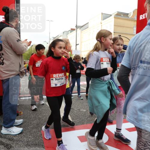 25.04.2026 - Das Zehntel Strokosch-Dieckow http://msf.ph/oto/9625316 25.04.2026 08:57:52 Ziel 1088, 1189, 1191, 1192, 1196, 1292, 1338, 1468, 1579, 1585, 1747, 1826, 2038, 2073, 2405, 2436, 2444, 2446, 2479, 2480, 2486, 2523, 2664, 2749, 2941, 2953, 2963, 3195, 3211, 3254, 3444, 3515, 3884, 3966, 3972, 4033, 4034, 4065 meine-sportfotos.de