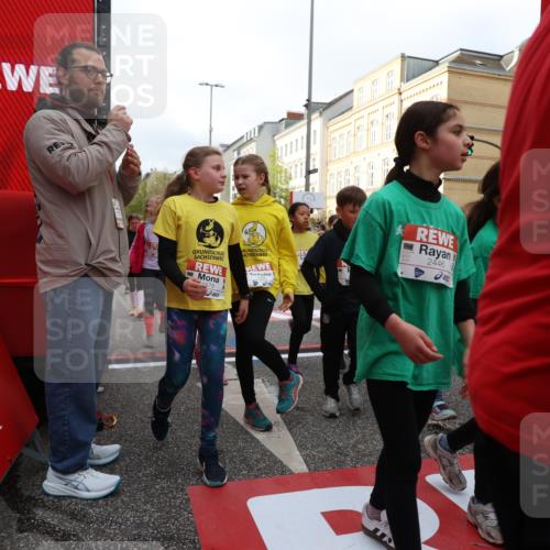 25.04.2026 - Das Zehntel Strokosch-Dieckow http://msf.ph/oto/9625348 25.04.2026 08:57:56 Ziel 1035, 1052, 1189, 1196, 1290, 1292, 1338, 1468, 1573, 1579, 1580, 1582, 1585, 1654, 1763, 1826, 1895, 1909, 2026, 2446, 2479, 2486, 2523, 2562, 2583, 2664, 2734, 2737, 2852, 3195, 3211, 3515, 3884, 3939, 3944, 4018, 4033, 4064, 4065, 4072 meine-sportfotos.de