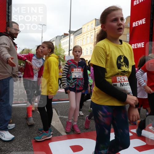 25.04.2026 - Das Zehntel Strokosch-Dieckow http://msf.ph/oto/9625414 25.04.2026 08:58:00 Ziel 1035, 1052, 1176, 1182, 1271, 1290, 1338, 1573, 1579, 1580, 1582, 1585, 1654, 1763, 1820, 1826, 1895, 1909, 1986, 2026, 2562, 2583, 2734, 2737, 2753, 2755, 2762, 2852, 3226, 3456, 3655, 3660, 3730, 3938, 3939, 3944, 4018, 4064, 4065, 4072 meine-sportfotos.de