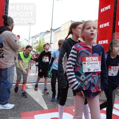 25.04.2026 - Das Zehntel Strokosch-Dieckow http://msf.ph/oto/9625438 25.04.2026 08:58:03 Ziel 1176, 1182, 1271, 1290, 1339, 1654, 1763, 1820, 1895, 1909, 1924, 1946, 1986, 1991, 2550, 2753, 2755, 2762, 2819, 2852, 2920, 3038, 3064, 3226, 3256, 3456, 3655, 3660, 3730, 3938, 3944, 4018 meine-sportfotos.de