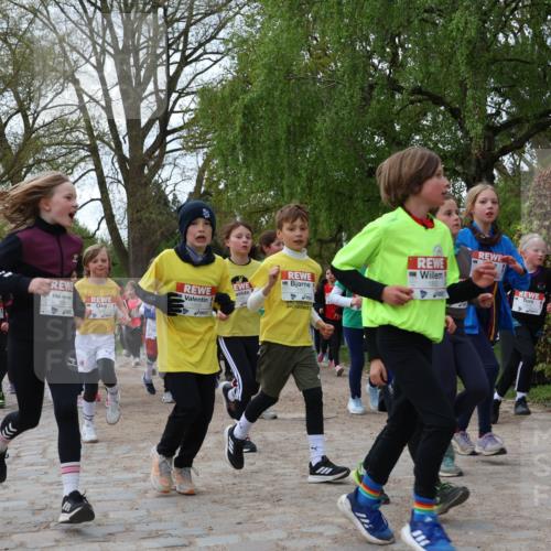 25.04.2026 - Das Zehntel Zöllner http://msf.ph/oto/9625453 25.04.2026 07:44:31 Laufen 1564, 1892 meine-sportfotos.de