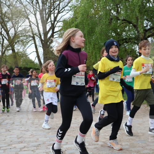 25.04.2026 - Das Zehntel Zöllner http://msf.ph/oto/9625466 25.04.2026 07:44:31 Laufen 1564, 1555 meine-sportfotos.de
