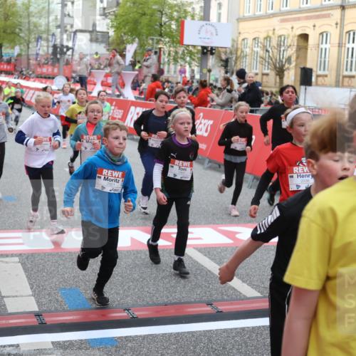 25.04.2026 - Das Zehntel Strokosch-Dieckow http://msf.ph/oto/9625469 25.04.2026 08:58:08 Ziel 1339, 1725, 1741, 1748, 1924, 1946, 1965, 1986, 1991, 2028, 2165, 2258, 2311, 2538, 2550, 2819, 2917, 2920, 2921, 3038, 3064, 3226, 3256, 3456, 3581, 3666, 3755, 3938, 4056 meine-sportfotos.de