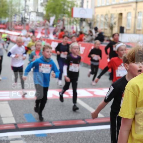 25.04.2026 - Das Zehntel Strokosch-Dieckow http://msf.ph/oto/9625475 25.04.2026 08:58:08 Ziel 1339, 1725, 1741, 1748, 1924, 1946, 1965, 1986, 1991, 2028, 2165, 2258, 2311, 2538, 2550, 2819, 2917, 2920, 2921, 3038, 3064, 3226, 3256, 3456, 3581, 3666, 3755, 3938, 4056 meine-sportfotos.de