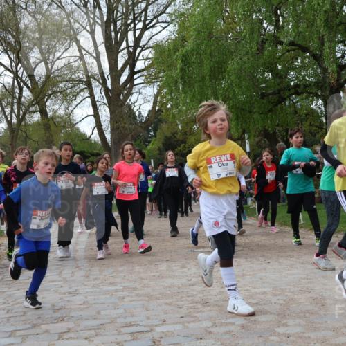 25.04.2026 - Das Zehntel Zöllner http://msf.ph/oto/9625477 25.04.2026 07:44:32 Laufen 1988, 1556 meine-sportfotos.de