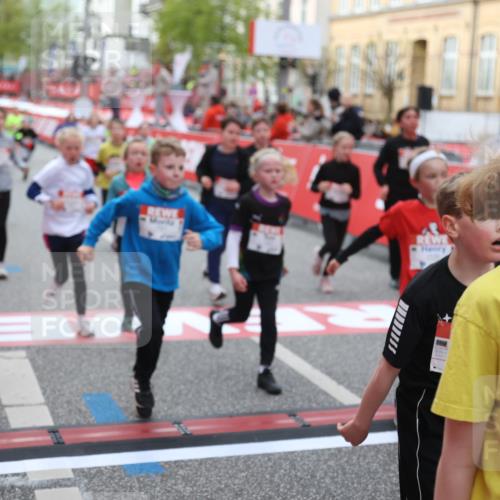 25.04.2026 - Das Zehntel Strokosch-Dieckow http://msf.ph/oto/9625479 25.04.2026 08:58:08 Ziel 1339, 1725, 1741, 1748, 1924, 1946, 1965, 1986, 1991, 2028, 2165, 2258, 2311, 2538, 2550, 2819, 2917, 2920, 2921, 3038, 3064, 3226, 3256, 3456, 3581, 3666, 3755, 3938, 4056 meine-sportfotos.de