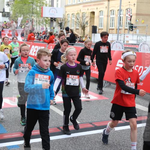 25.04.2026 - Das Zehntel Strokosch-Dieckow http://msf.ph/oto/9625487 25.04.2026 08:58:08 Ziel 1339, 1725, 1741, 1748, 1924, 1946, 1965, 1986, 1991, 2028, 2165, 2258, 2311, 2538, 2550, 2819, 2917, 2920, 2921, 3038, 3064, 3226, 3256, 3456, 3581, 3666, 3755, 3938, 4056 meine-sportfotos.de