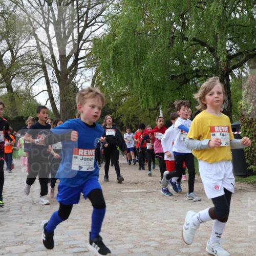 25.04.2026 - Das Zehntel Zöllner http://msf.ph/oto/9625488 25.04.2026 07:44:32 Laufen 1757 meine-sportfotos.de