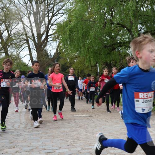 25.04.2026 - Das Zehntel Zöllner http://msf.ph/oto/9625494 25.04.2026 07:44:32 Laufen 1988 meine-sportfotos.de