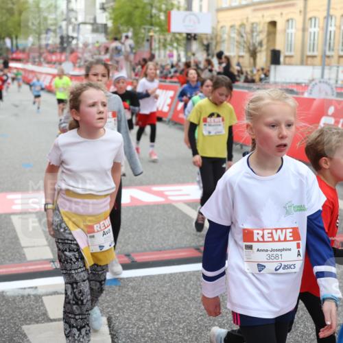 25.04.2026 - Das Zehntel Strokosch-Dieckow http://msf.ph/oto/9625540 25.04.2026 08:58:11 Ziel 1339, 1556, 1674, 1725, 1741, 1748, 1965, 1988, 2028, 2165, 2258, 2311, 2489, 2538, 2550, 2819, 2908, 2917, 2921, 3324, 3581, 3666, 3755, 4056 meine-sportfotos.de