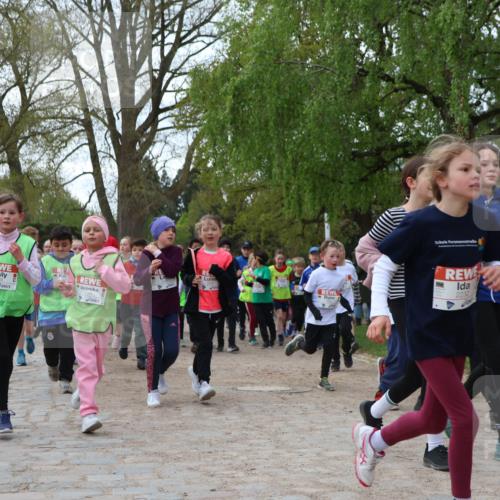 25.04.2026 - Das Zehntel Zöllner http://msf.ph/oto/9625543 25.04.2026 07:44:35 Laufen 3291 meine-sportfotos.de