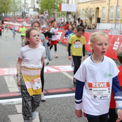 25.04.2026 - Das Zehntel Strokosch-Dieckow http://msf.ph/oto/9625545 25.04.2026 08:58:11 Ziel 1339, 1556, 1674, 1725, 1741, 1748, 1965, 1988, 2028, 2165, 2258, 2311, 2489, 2538, 2550, 2819, 2908, 2917, 2921, 3324, 3581, 3666, 3755, 4056 meine-sportfotos.de