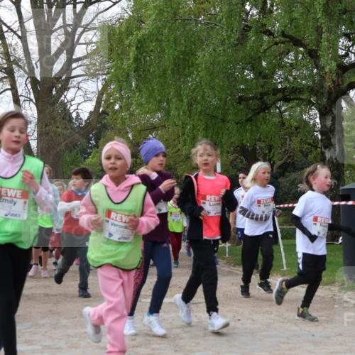 25.04.2026 - Das Zehntel Zöllner http://msf.ph/oto/9625552 25.04.2026 07:44:36 Laufen 3278, 3291 meine-sportfotos.de