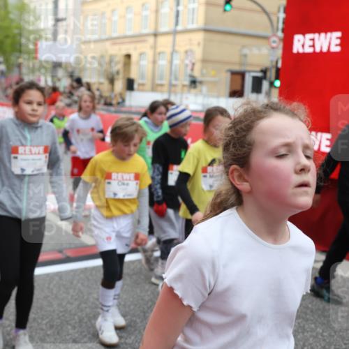 25.04.2026 - Das Zehntel Strokosch-Dieckow http://msf.ph/oto/9625568 25.04.2026 08:58:12 Ziel 1075, 1556, 1674, 1725, 1741, 1748, 1965, 1988, 2028, 2165, 2258, 2311, 2489, 2538, 2908, 2917, 2921, 3324, 3581, 3666, 3755, 4056 meine-sportfotos.de