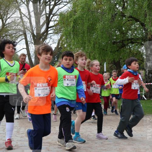 25.04.2026 - Das Zehntel Zöllner http://msf.ph/oto/9625578 25.04.2026 07:44:38 Laufen 3591, 1406 meine-sportfotos.de