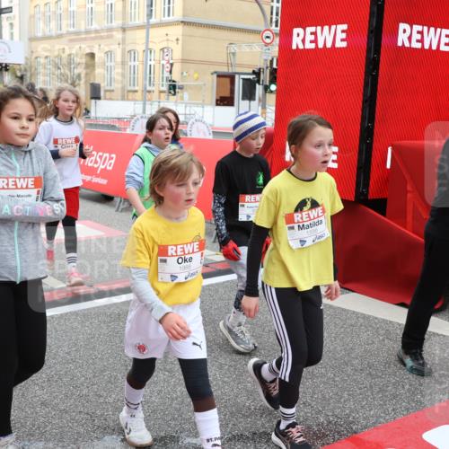 25.04.2026 - Das Zehntel Strokosch-Dieckow http://msf.ph/oto/9625586 25.04.2026 08:58:13 Ziel 1075, 1556, 1674, 1725, 1741, 1748, 1896, 1965, 1988, 2028, 2165, 2258, 2311, 2477, 2489, 2538, 2908, 2917, 2921, 3324, 3581, 3666, 4056 meine-sportfotos.de