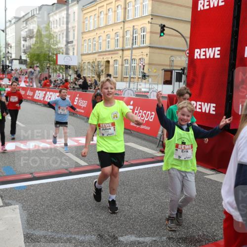 25.04.2026 - Das Zehntel Strokosch-Dieckow http://msf.ph/oto/9625712 25.04.2026 08:58:16 Ziel 1075, 1188, 1556, 1674, 1896, 1988, 2028, 2205, 2311, 2477, 2489, 2662, 2908, 3187, 3324, 3705 meine-sportfotos.de