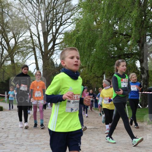 25.04.2026 - Das Zehntel Zöllner http://msf.ph/oto/9625714 25.04.2026 07:44:46 Laufen 3988 meine-sportfotos.de