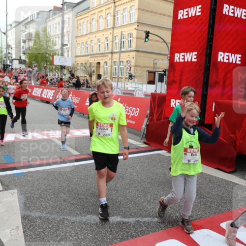 25.04.2026 - Das Zehntel Strokosch-Dieckow http://msf.ph/oto/9625740 25.04.2026 08:58:17 Ziel 1075, 1188, 1556, 1674, 1896, 1988, 2205, 2477, 2489, 2662, 2908, 3187, 3324, 3705 meine-sportfotos.de