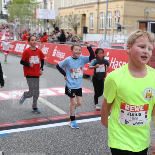 25.04.2026 - Das Zehntel Strokosch-Dieckow http://msf.ph/oto/9625758 25.04.2026 08:58:17 Ziel 1075, 1188, 1556, 1674, 1896, 1988, 2205, 2477, 2489, 2662, 2908, 3187, 3324, 3705 meine-sportfotos.de