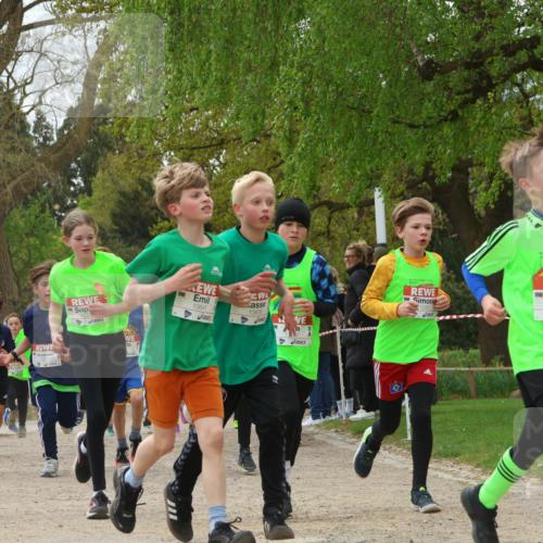 25.04.2026 - Das Zehntel Zöllner http://msf.ph/oto/9625764 25.04.2026 11:40:41 Laufen 20, 10641, 10639, 11011 meine-sportfotos.de