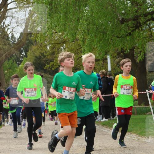25.04.2026 - Das Zehntel Zöllner http://msf.ph/oto/9625775 25.04.2026 11:40:41 Laufen 12734, 10641, 11033, 11011, 10639 meine-sportfotos.de