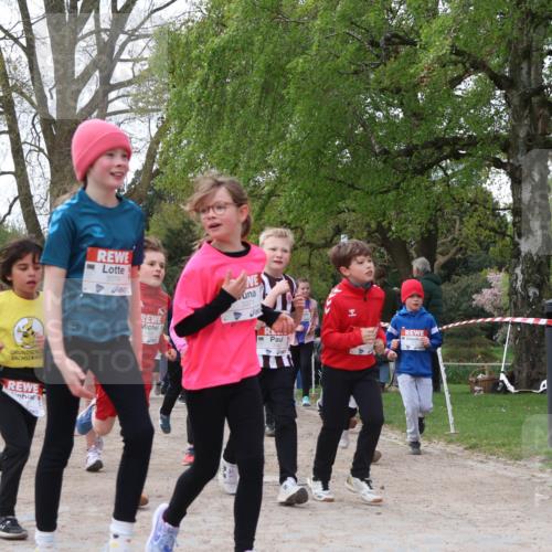 25.04.2026 - Das Zehntel Zöllner http://msf.ph/oto/9625799 25.04.2026 07:44:50 Laufen 3374, 3371, 1066 meine-sportfotos.de